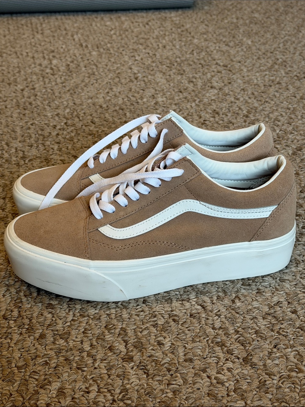 NWOT Vans Platform Sneakers in Tan with White Stripe - Picture 3 of 4